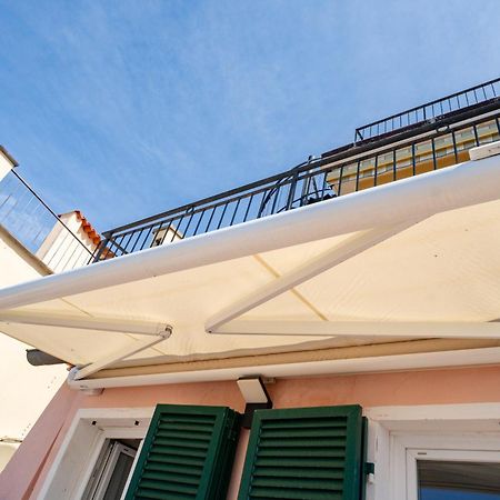 Ferienwohnung Casa Del Subacqueo. Amazing Terrace With Sea View. Wi-Fi Bordighera Exterior foto